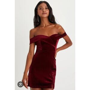 Lulu's NWT Burgundy Velvet Off-the-Shoulder Mini Dress, Sz S